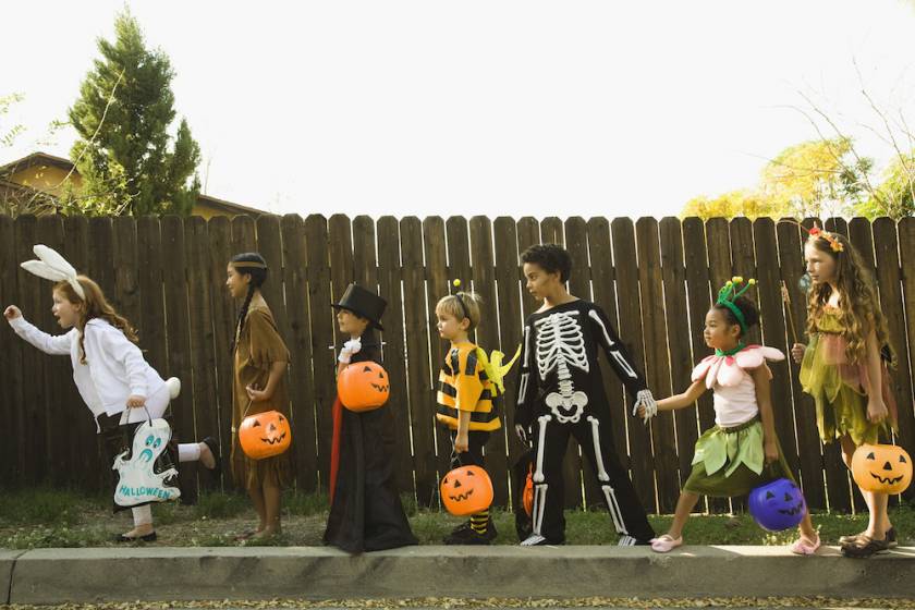 kids in halloween costumes